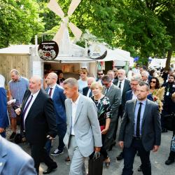 Země živitelka. Národní dožínky 2019. V průvodu šel i premiér Andrej Babiš.  