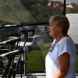 Slavnostní vyhlášení výsledků ankety Vesnice roku 2019 Jihočeského kraje v Čejeticích na Strakonicku. Hejtmanka Ivana Stráská při úvodním projevu.