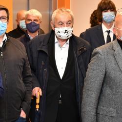 V Táboře otevřeli budovu "Nové psychiatrie". Hejtmanka Stráská přestřihla pásku.