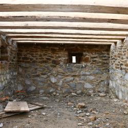 Archeoskanzen Trocnov už roste ze země.