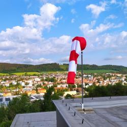 Nemocnice Prachatice, a.s. na základě výzvy Úřadu pro civilní letectví změnila místo pro přistávání vrtulníku na heliport. Původní prostor zrekonstruovala a rozšířila. 