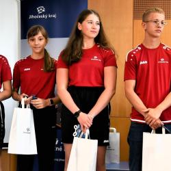 Kraj ocenil medailisty z Her X. letní olympiády dětí a mládeže ČR. Jihočeši získali celkem 44 cenných kovů a obsadili sedmé místo.