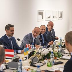 Slavnostní podpis Dohody o spolupráci mezi spolkovou zemí Dolní Rakousko a kraji Jihočeským a Jihomoravským a Krajem Vysočina