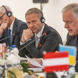 Slavnostní podpis Dohody o spolupráci mezi spolkovou zemí Dolní Rakousko a kraji Jihočeským a Jihomoravským a Krajem Vysočina
