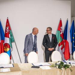 Slavnostní podpis Dohody o spolupráci mezi spolkovou zemí Dolní Rakousko a kraji Jihočeským a Jihomoravským a Krajem Vysočina