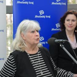 V hlavní budově Krajského úřadu v Českých Budějovicích se ve čtvrtek 2. února 2023 uskutečnil křest knihy JIHOČESKÉ OSOBNOSTI (známé a méně známé) – Oživování kulturní historie autorů Bohumila Ždichynce a Vladimíra Novotného. 