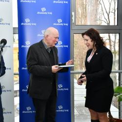 V hlavní budově Krajského úřadu v Českých Budějovicích se ve čtvrtek 2. února 2023 uskutečnil křest knihy JIHOČESKÉ OSOBNOSTI (známé a méně známé) – Oživování kulturní historie autorů Bohumila Ždichynce a Vladimíra Novotného. 