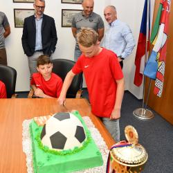 Hejtman Kuba přijal vítěze mezikrajské soutěže.