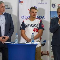 Nový maskot se představil hejtmanu Kubovi a dalším