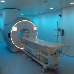 Na konci roku 2024 prošlo Radiologické oddělení Nemocnice České Budějovice, a.s. významnou modernizací. Jeden ze stávajících přístrojů magnetické rezonance byl nahrazen špičkovým modelem Ingenia Ambition X 1,5 T.