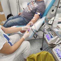 V Nemocnici Prachatice, a.s. se tento týden poprvé darovala krev. Pod záštitou Nemocnice České Budějovice, a.s. se v prachatické nemocnici otevřelo centrum dárců krve. Prachatičtí budou moci ve své nemocnici krev darovat vždy jednou za měsíc.