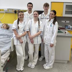Nové Simulační centrum připraví budoucí zdravotníky na reálnou péči o pacienty.