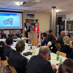 21.3. se vodní záchranáři pobočného spolku Český Krumlov pod vedením náčelníka Milana Bukáčka, jako již každoročně, účastnili konference Hornorakouské vodní záchranné služby v Nussdorfu u jezera Attersee.