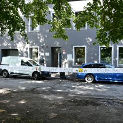 Domov Libníč a Centrum sociálních služeb Empatie dnes slavnostně představil zrekonstruovaný objekt chráněného bydlení v Tyršově sadu v Českých Budějovicích. Rozsáhlá rekonstrukce a přístavba přinesly modernější a komfortnější zázemí pro osoby se zdravotním postižením.