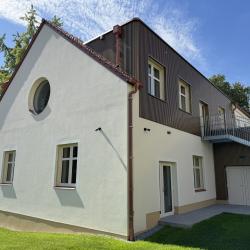 Historický objekt Čáhovina v Trhových Svinech se po rozsáhlé rekonstrukci znovu otevřel veřejnosti. Vznikly v něm dvě dětské skupiny s celkovou kapacitou 48 míst. 