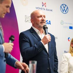 Rodinná firma z automotive a designérka dekorativních stěrek zvítězily v soutěži Živnostník roku a Firma roku Jihočeského kraje.