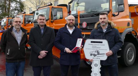 Zprava na snímku krajský radní pro dopravu Jiří Švec a ředitel SÚS JčK Jan Štícha 