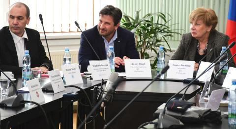 Tisková konference Ozbrojený útočník ve škole