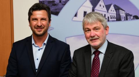 První náměstek hejtmanky Josef Knot se setkal s velvyslancem Norského království J. E. Robertem Kvilem.