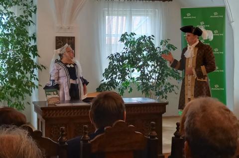 Jihočeský kraj vydal publikaci Po stopách rodu Eggenbergů