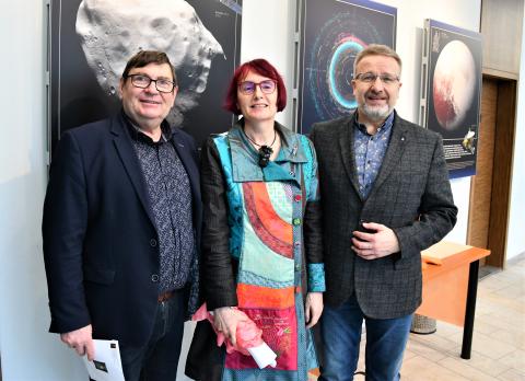 Zleva – náměstek hejtmana pro kulturu Pavel Hroch, ředitelka planetária Jana Tichá a vedoucí odboru kultury a památkové péče KÚ JčK Patrik Červák.