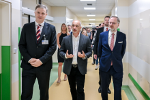 Premiér Fiala navštívil českobudějovickou nemocnici.
