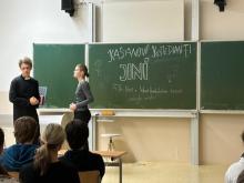 Jiní. Autorská hra žáků Gymnázia Jírovcova.