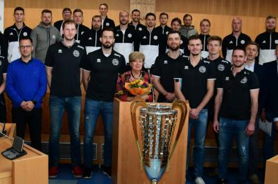 Jihočeská hejtmanka Stráská ocenila volejbalisty Jihostroje za mistrovský titul a fotbalisty Dynama za postup do I. ligy