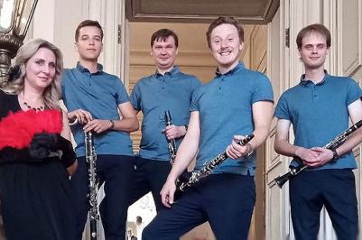 Klarinetový soubor Prachatice: Jan Hovorka, Petr Chalupský, Tomáš Janoušek, Vít Neužil a Petra Sovová.