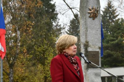 Hejtmanka Stráská uctila válečné veterány.